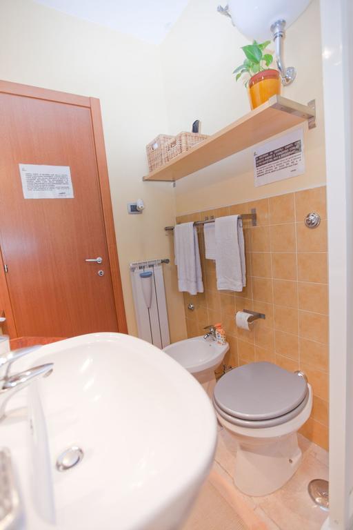 Rooms Rent Vesuvio B&B Naples Exterior photo